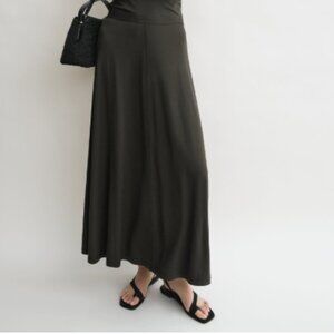 Toteme Fluid Jersey Maxi Skirt (NWT) (Pepper)